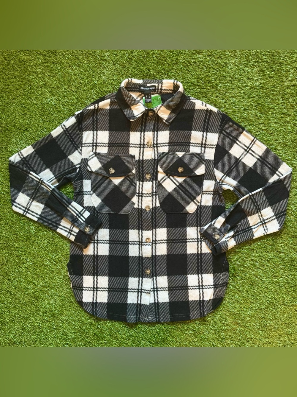 Streetwear Society Black White Plaid Fleece Small